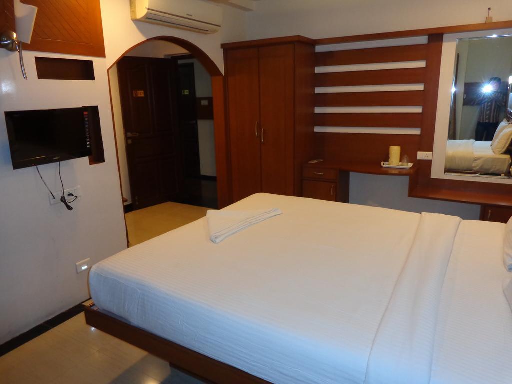 Sanu International Hotel Namakkal Phòng bức ảnh